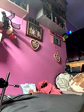 Snapshot of sexymelli18 chatting on 22, 10, 2025 sexymelli18 online show from 22, 10, 2025