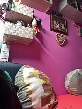 Snapshot of sexymelli18 chatting on 21, 11, 2025 sexymelli18 online show from 21, 11, 2025