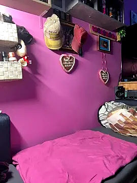 Snapshot of sexymelli18 chatting on 21, 12, 2025 sexymelli18 online show from 21, 12, 2025