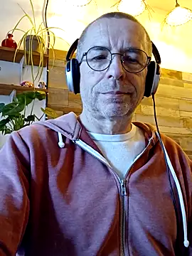 Xavspank2 online show from 10, 3, 2026