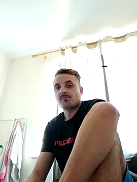 Eusuntnoulgigolo online show from 27, 10, 2025