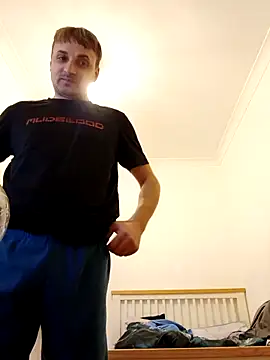 Eusuntnoulgigolo online show from 18, 2, 2026