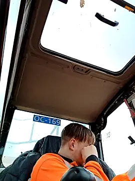 Eusuntnoulgigolo online show from 16, 4, 2026