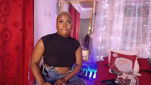 DashaSousaa online show from 3, 12, 2025