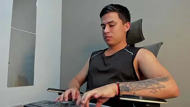 mattiwsmorris  online show from 5, 12, 2025