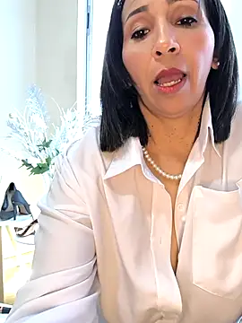 Mrsvictoriaaa online show from 15, 11, 2025