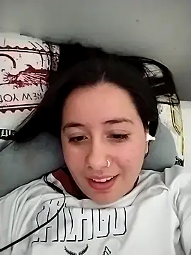 Snapshot of sweetie__annieee chatting on 11, 9, 2025 sweetie  annieee online show from 11, 9, 2025