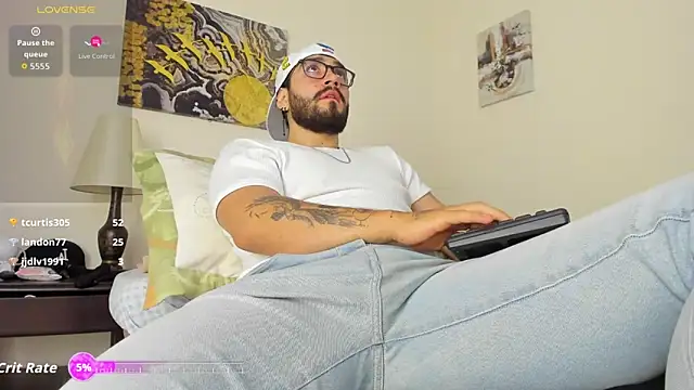 Snapshot of jeyco_santino chatting on 4, 2, 2026 jeyco santino online show from 4, 2, 2026