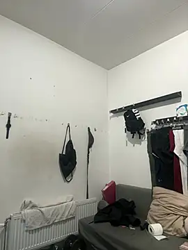 Snapshot of pesyelisa chatting on 4, 3, 2025 pesyelisa online show from 4, 3, 2025