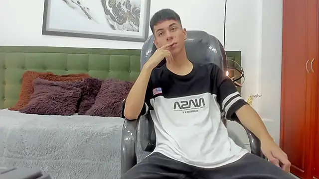 Johann sex online show from 3, 2, 2026