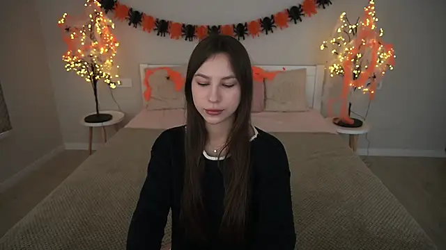 PaigePrado online show from 22, 10, 2025