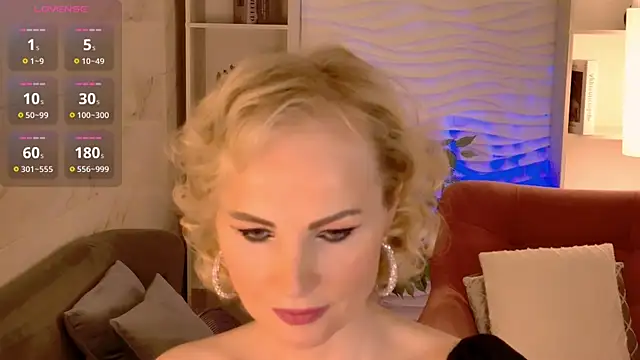 Snapshot of Sandra_Kind chatting on 22, 4, 2026 Sandra Kind online show from 22, 4, 2026