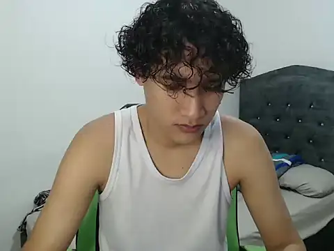 Boy coll online show from 7, 5, 2026