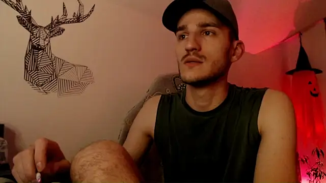 Snapshot of yoyoboy988 chatting on 8, 10, 2025 yoyoboy988 online show from 8, 10, 2025