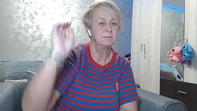 RosesandLillies online show from 2, 2, 2026