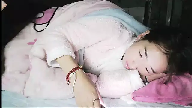 hebe-02 online show from 14, 12, 2025