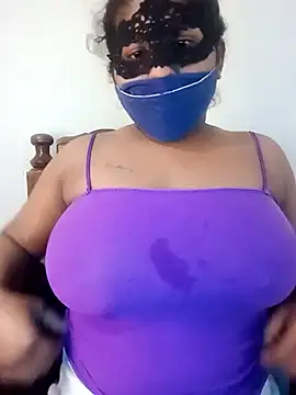 Snapshot of Crazy_Dilu chatting on 8, 3, 2025 Crazy Dilu online show from 8, 3, 2025