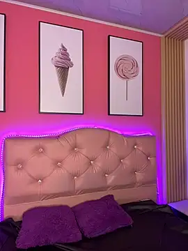 Snapshot of Emily-teen chatting on 27, 2, 2025 Emily-teen online show from 27, 2, 2025