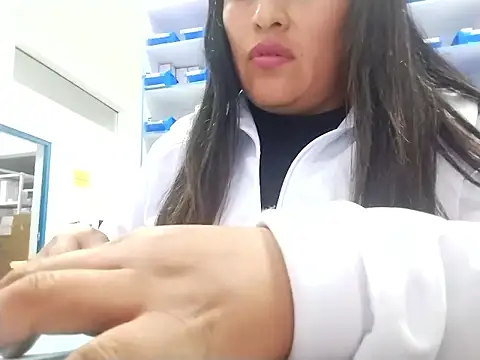 Snapshot of Lobitasexiii chatting on 11, 10, 2025 Lobitasexiii online show from 11, 10, 2025