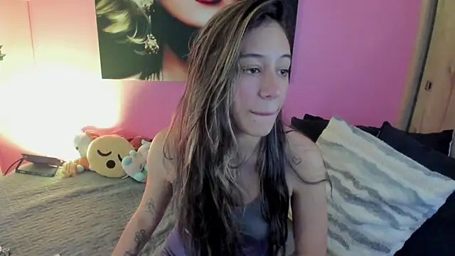 Snapshot of TANIA_06 chatting on 4, 7, 2026 TANIA 06 online show from 4, 7, 2026
