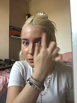 Blondie Sofia Essexbabe online show from 13, 11, 2025