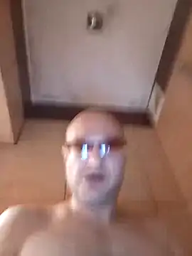 Snapshot of Luci1982Brazzers chatting on 23, 9, 2025 Luci1982Brazzers online show from 23, 9, 2025