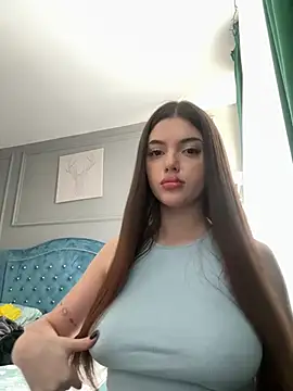 NaomiMulan online show from 19, 2, 2025