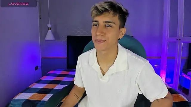 Allex Cano online show from 22, 2, 2025