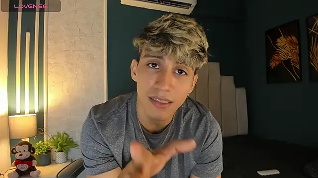 Allex Cano online show from 9, 3, 2025