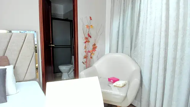 Zamira Taylor online show from 2, 4, 2026