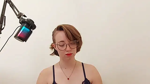 Elise Nyx online show from 26, 9, 2025