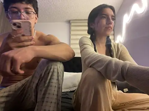 DesireLuxe online show from 19, 2, 2026