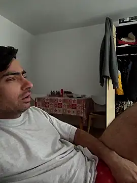Snapshot of andreiiiii2025 chatting on 30, 4, 2026 andreiiiii2025 online show from 30, 4, 2026
