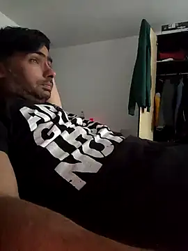 Snapshot of andreiiiii2025 chatting on 4, 5, 2026 andreiiiii2025 online show from 4, 5, 2026
