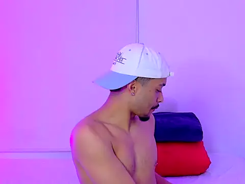 eross chipre  online show from 20, 11, 2025