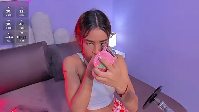 Snapshot of honey_sofii_ chatting on 30, 5, 2026 honey sofii online show from 30, 5, 2026
