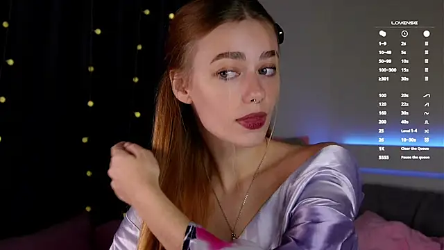 Snapshot of EmilaMills chatting on 15, 10, 2025 EmilaMills online show from 15, 10, 2025