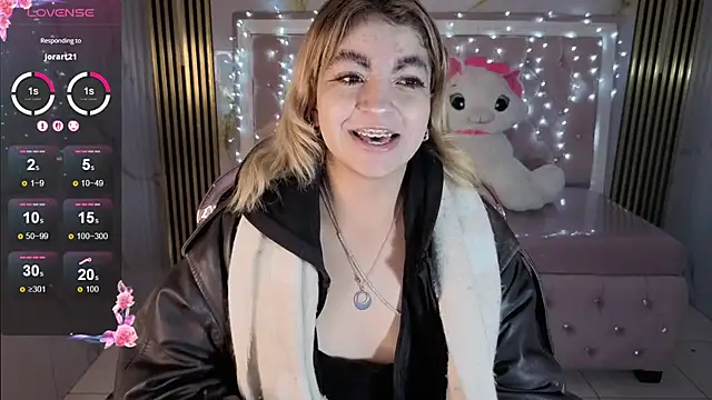 lili conor s online show from 16, 11, 2025