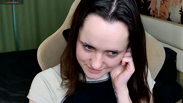 Luna Loveee online show from 14, 3, 2025