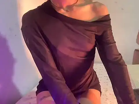  luckylips online show from 10, 4, 2026