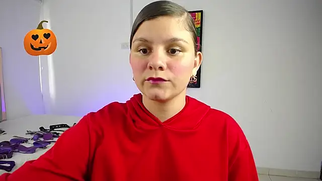 Snapshot of ValeAmayaa chatting on 12, 10, 2025 ValeAmayaa online show from 12, 10, 2025