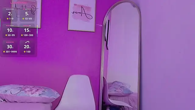 innocenthazel online show from 24, 11, 2025