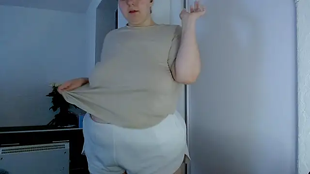 Snapshot of kitsune_8 chatting on 26, 4, 2026 kitsune 8 online show from 26, 4, 2026