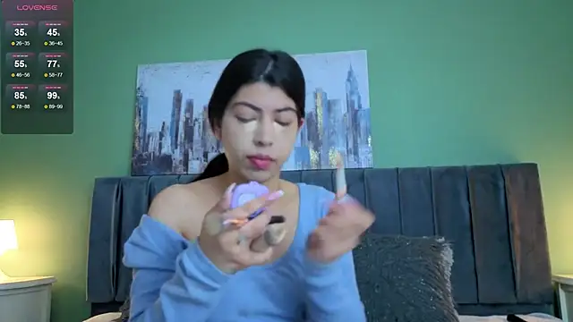 Cassie bloom online show from 28, 3, 2026