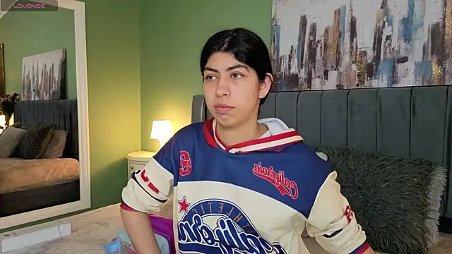 Cassie bloom online show from 7, 4, 2026