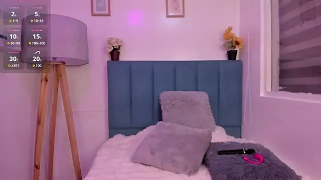 Anniie  Evans online show from 3, 12, 2025