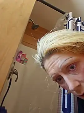 beautifulmee23 online show from 22, 2, 2025