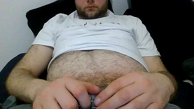 Snapshot of GrafterBen1 chatting on 25, 2, 2025 GrafterBen1 online show from 25, 2, 2025