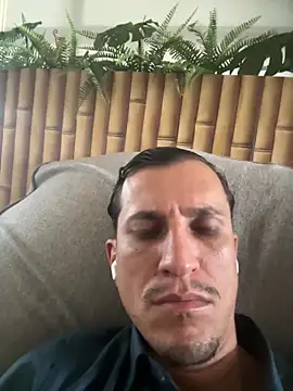 Snapshot of hekitor chatting on 11, 2, 2026 hekitor online show from 11, 2, 2026