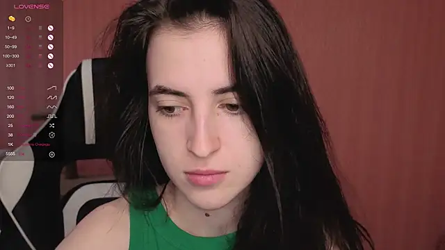 Snapshot of reaiss chatting on 24, 9, 2025 reaiss online show from 24, 9, 2025